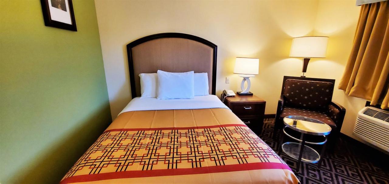 Travel Inn And Suites- Sikeston Miner I-55 Exit-67 Екстериор снимка